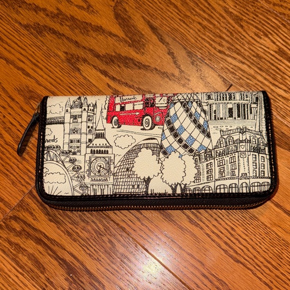 Harrods Cityscape Wallet - Picture 2 of 3